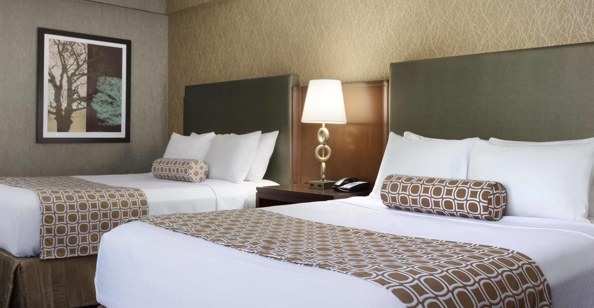 מלון Doubletree By Hilton Columbus דבלין מראה חיצוני תמונה